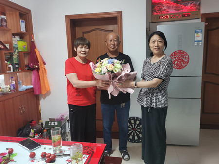 集團葉書記慰問3_副本.jpg 集團葉書記慰問3_副本.jpg