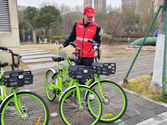 運維中心 (3)_副本.jpg 運維中心 (3)_副本.jpg